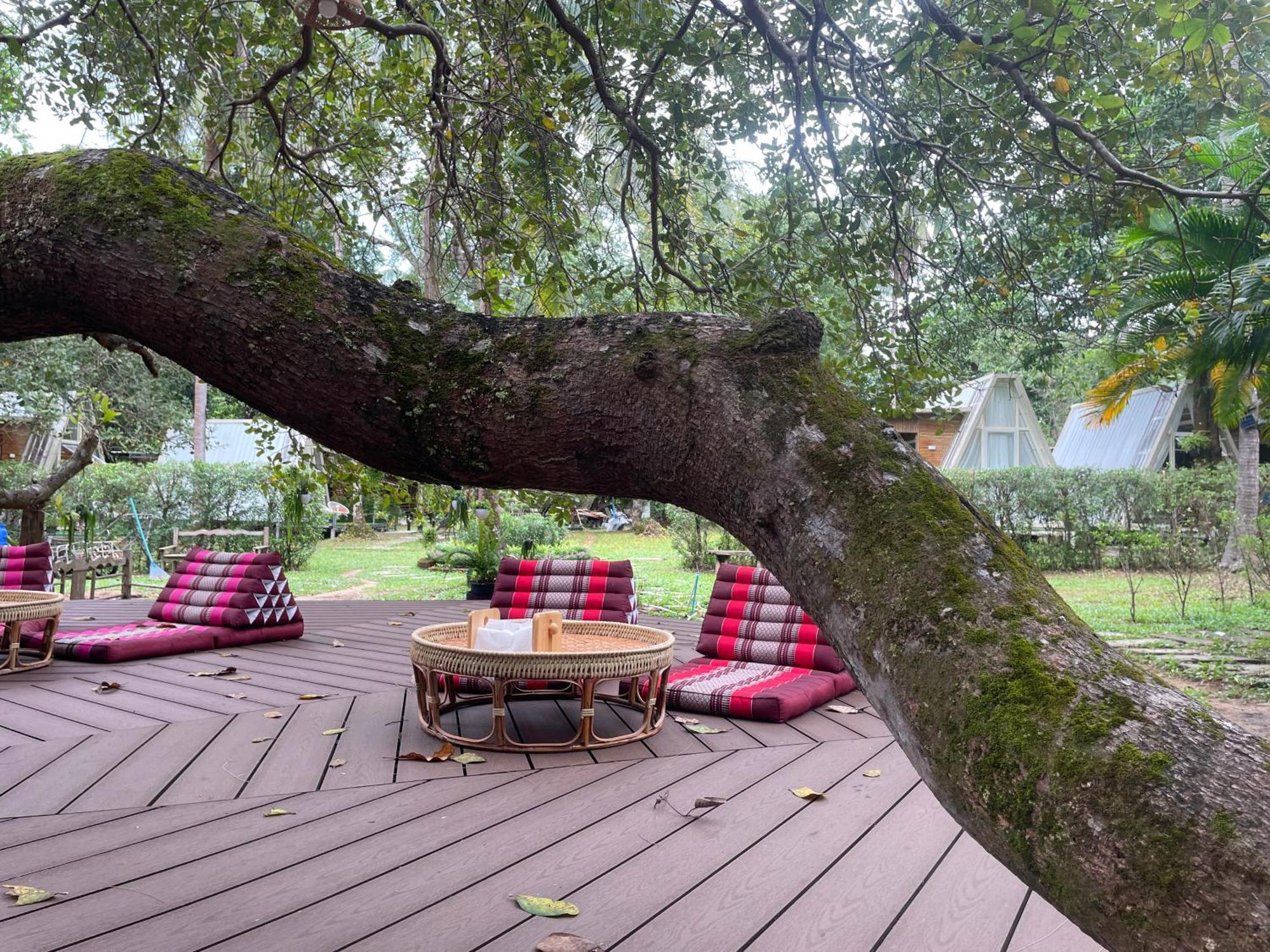 Coffee And Resort Koh Phayam Exterior photo